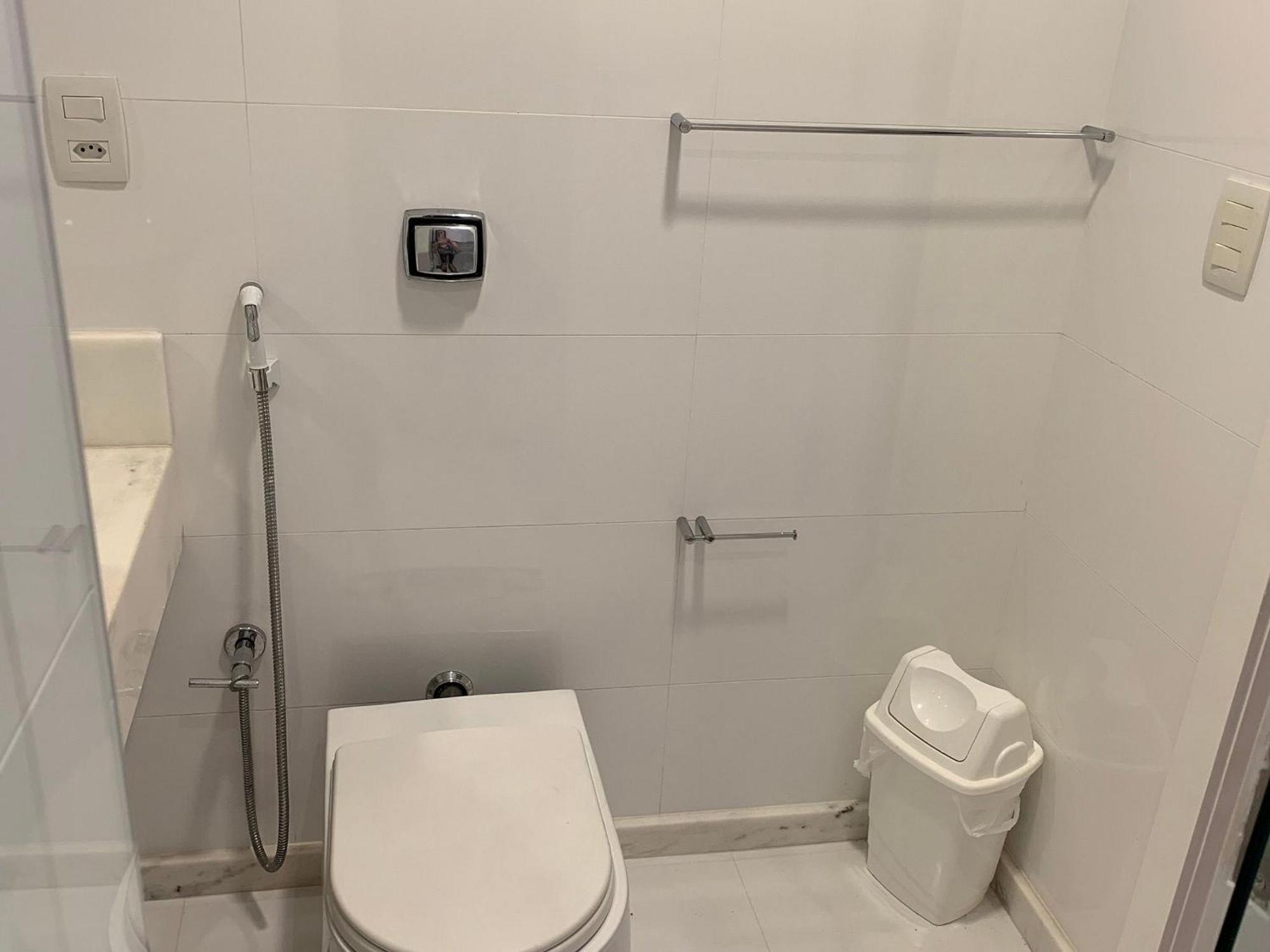 Espetacular Dois Quartos Com No Leblon Apartamento *