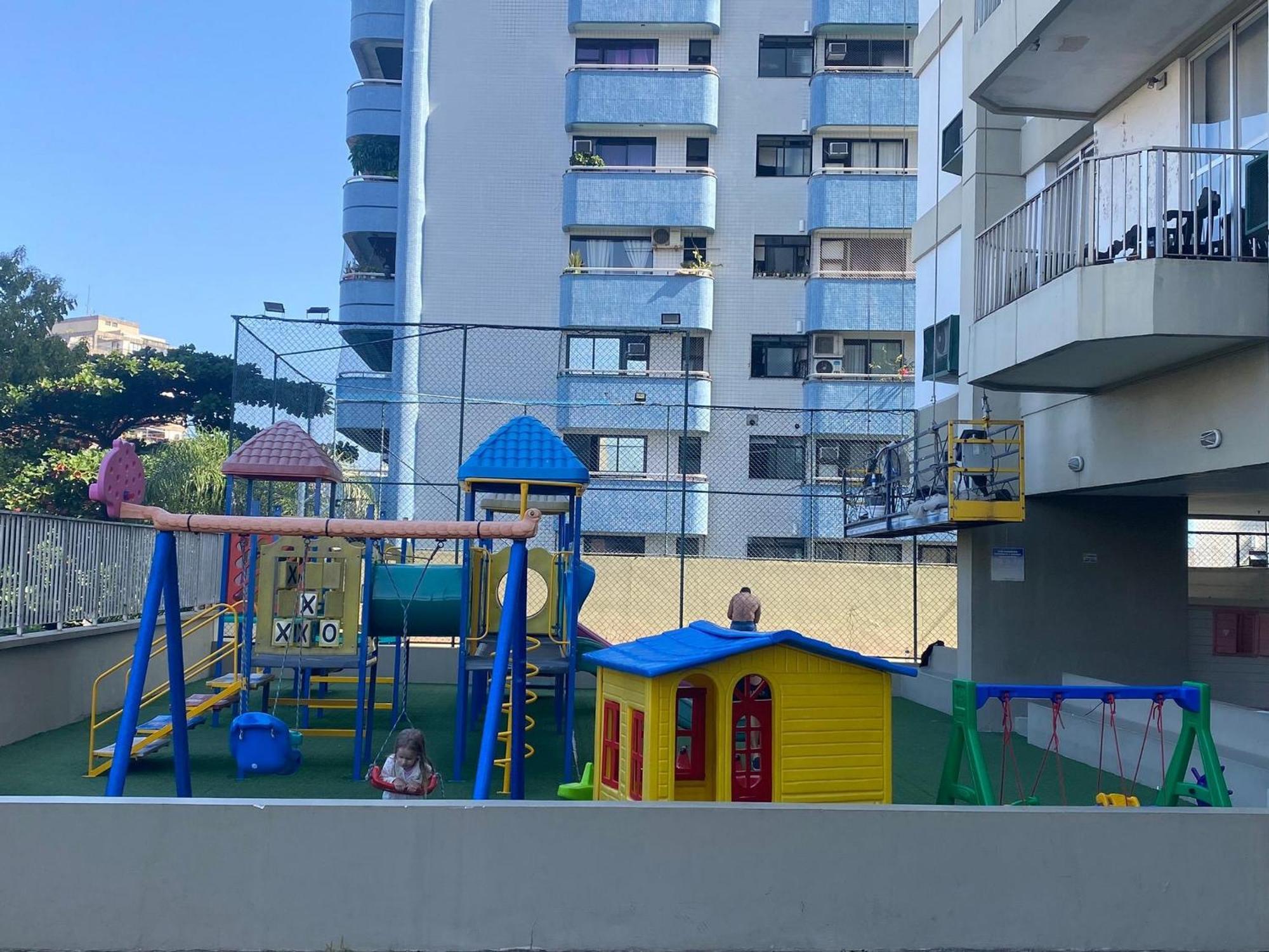 Espetacular Dois Quartos Com No Leblon * Rio de Janeiro